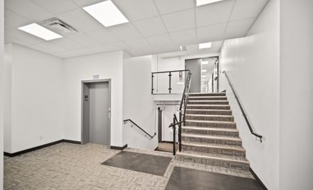 Beverly: Wheelchair Accessible – 710 Westminster, Winnipeg, MB - Photo 2