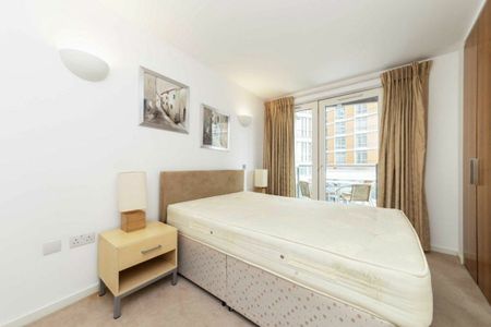 Fairmont Avenue, Canary Wharf, E14 - Photo 3