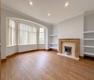 4 bedroom semi-detached house to rent - Photo 2