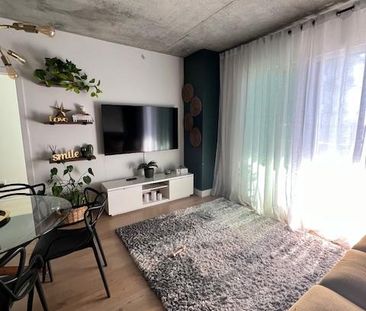 ✨ IMMANQUABLE 4 ½ moderne et lumineux Transfert de bail ! ✨ - Photo 1