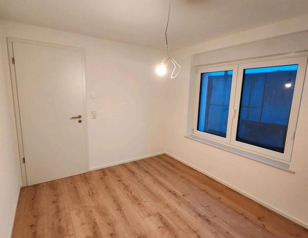 Neubau-ELW (KfW40) mit Terrasse & Stellplatz - Erstbezug - Photo 1