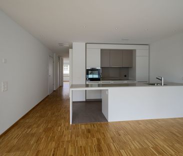 Moderne 3-Zimmer-Wohnung mit grossem Balkon - Photo 4