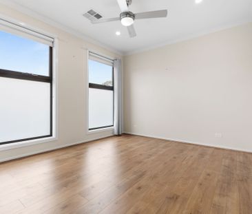 Modern townhouse in prime location - Photo 3