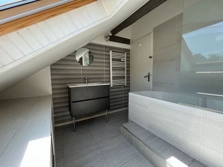 Location Appartement 5 pièces 97m² ORLEANS 45000 - Photo 3