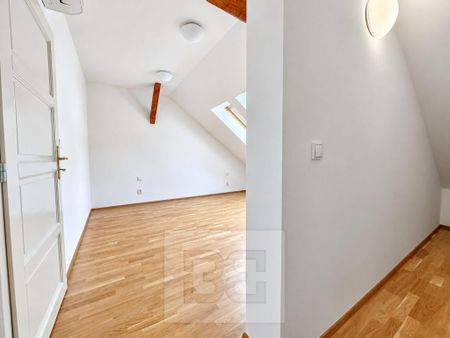 Pronájem bytu 2+kk 72 m2 - Fotografie 3