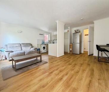 Allenview Road, Wimborne - Photo 1