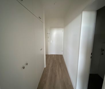 Gemütliche 2-Zimmer-Wohnung mit Balkon in zentraler Lage - 25335 El... - Foto 1