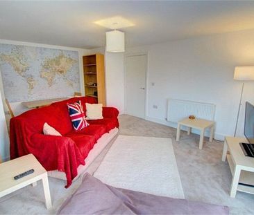 February Courtyard, North Side, Gateshead, NE8 2GG - Photo 1