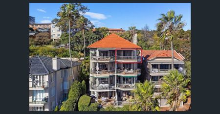 TOP-FLOOR BAYSIDE APARTMENT WITH EXPANSIVE MOSMAN BAY VIEWS - Photo 2