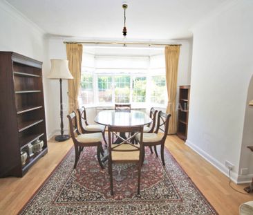 Price £2,750 pcm - Available 19/05/2026 - Furnished - Photo 2