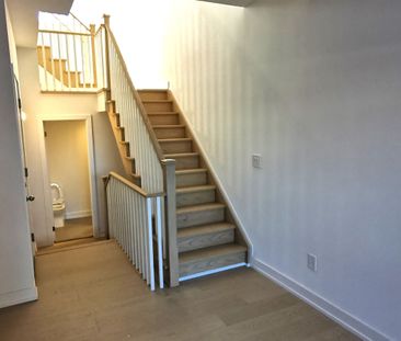 For Lease - 9 Carl Hill Lane, Richmond Hill, Ontario - Photo 6