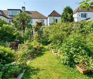 Gresham Gardens, London NW11 - Photo 4