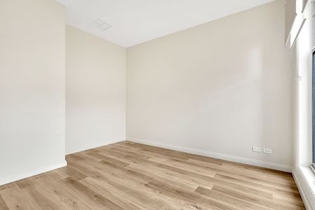 Beautifully Appointed 4-bedroom Home - Photo 5