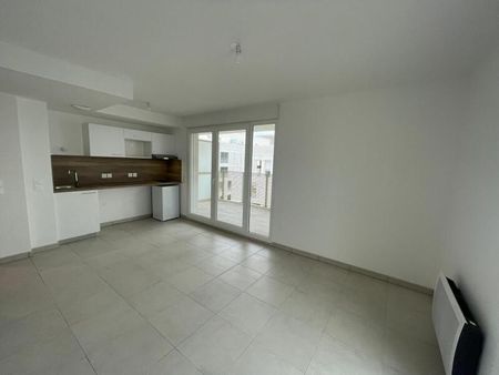 Location Appartement 2 pièces 36m² MONTPELLIER 34000 - Photo 2