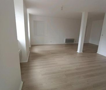 Location Appartement 1 pièce 40m² AVRANCHES 50300 - Photo 1