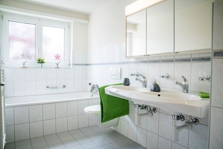 Living in a family-friendly residential area! - Foto 3