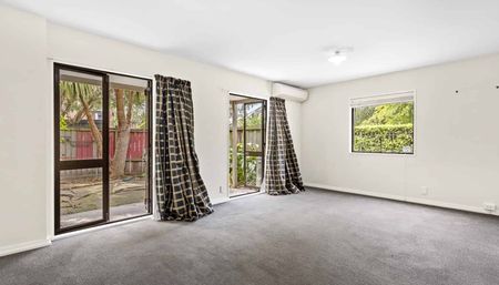 2-Bedroom Townhouse in the Heart of Christchurch City - Photo 4