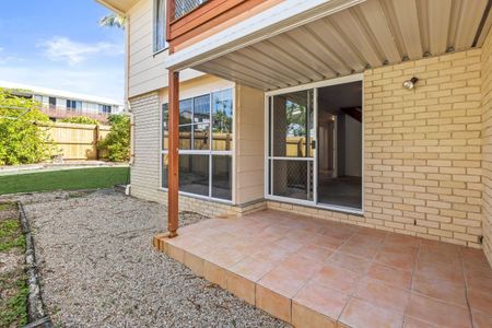 3 Bedroom Townhouse in Shelly Beach - Photo 3