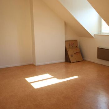 Appartement 2 pièces 57m2 REIMS 595 euros - Photo 1