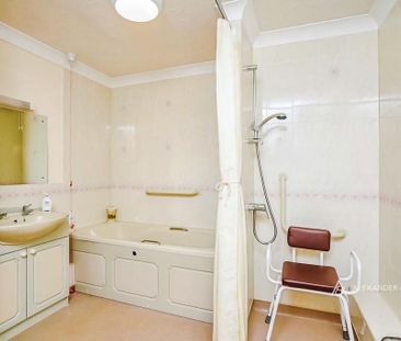2 bedroom flat to rent - Photo 6