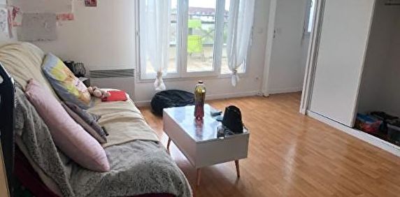 A LOUER - Appartement Carentan Les Marais 1 pièce(s) 22.32 m2 - 50500 - Photo 2