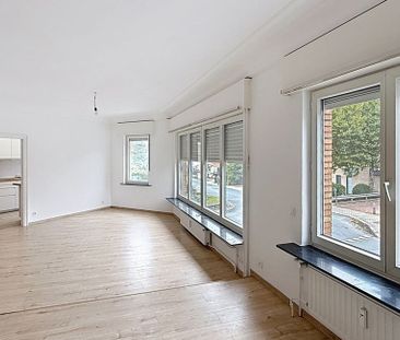 Appartement te huur in Ukkel voor € 1.100 met 1 slaapkamer - Photo 1