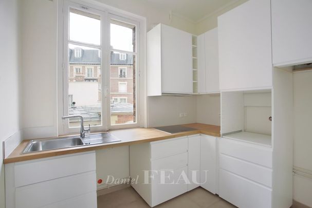 Location appartement, Paris 7ème (75007), 4 pièces, 111.42 m², ref 85628971 - Photo 1