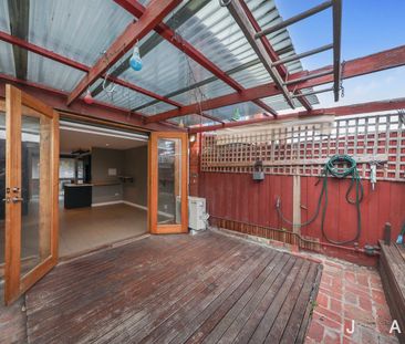 Light-Filled Style with Everyday Ease - Photo 4