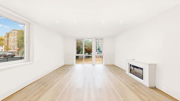 4 bedroom terraced house to rent - Photo 1