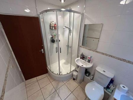 Haden Hill Road, Halesowen, West Midlands, B63 - Photo 2