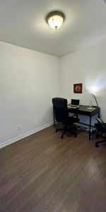 Grand 4 1/2 + bureau à louer à Laval (Auteuil) - Photo 3