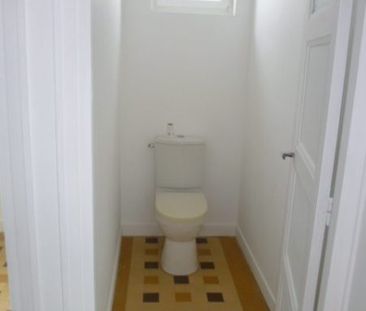 PONT L'EVEQUE centre à louer appartement F3 de 66M2 2ème étage - Photo 2
