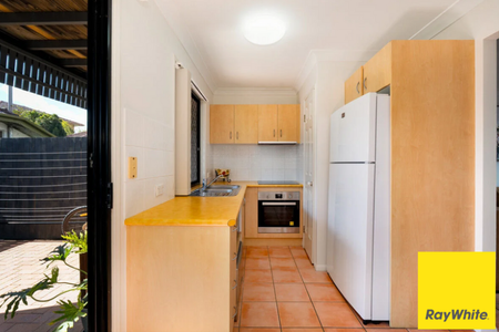 1/27 Bayview Terrace, Wavell Heights QLD 4012 - Townhouse For Rent | Domain - Photo 5