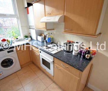 4 Bedroom Mid Terraced House for rent in Royal Park View - Photo 3