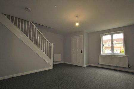 3 bedroom terraced house to rent - Photo 3