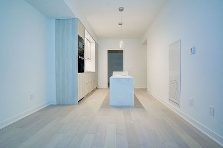 For Lease - 11 Yorkville Avenue Unit# 1607, Toronto, Ontario - Photo 3