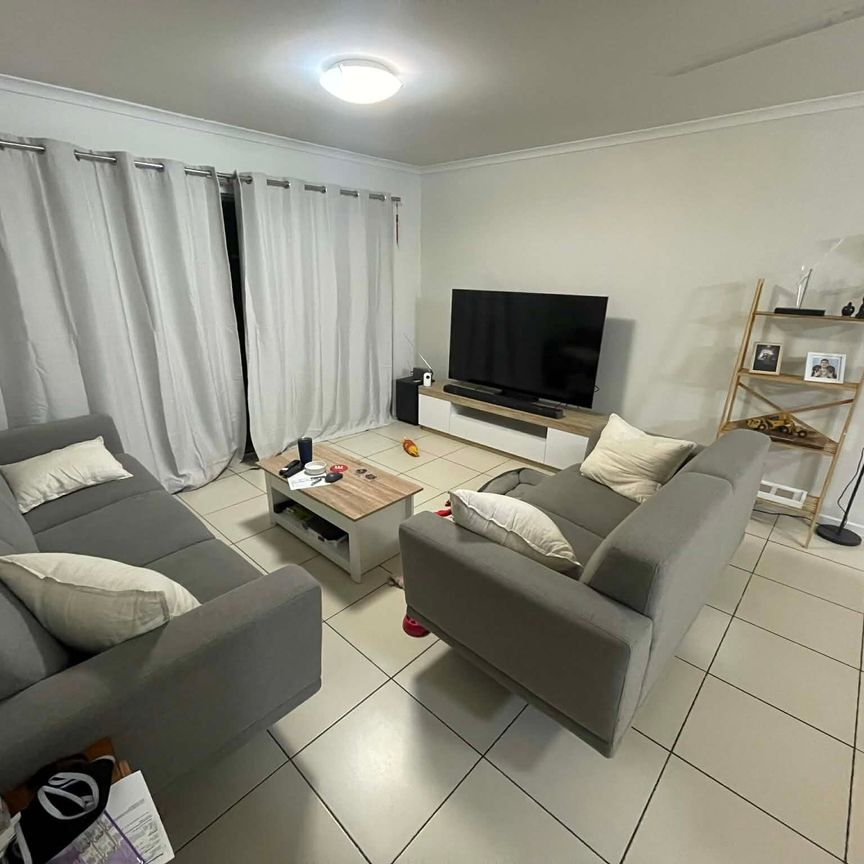 Morayfield - Photo 1