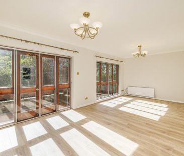 4 bedroom terraced house to rent - Photo 1