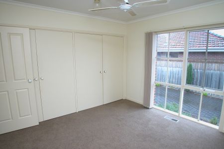 Unit 2/458 Belmore Road, Mont Albert North. - Photo 2