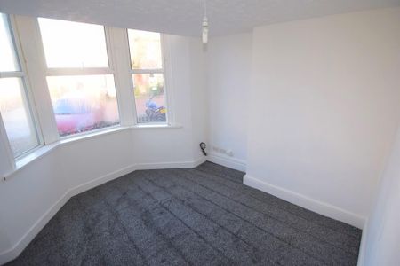 1 bedroom ground floor flat to rent - Photo 4