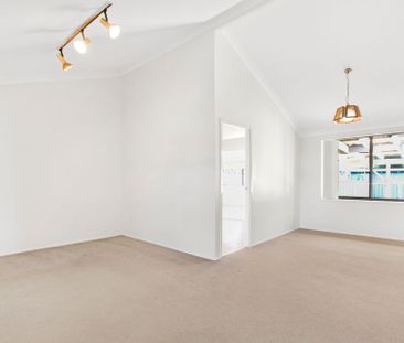 Size, Location and Convenience! - Photo 2