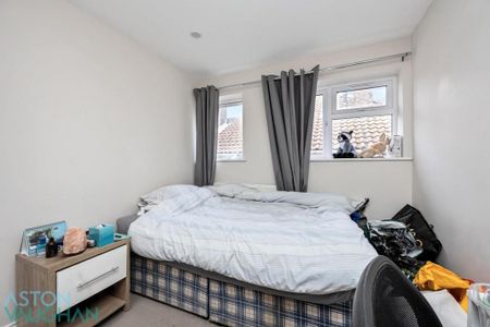 4 bedroom detached house to rent - Photo 3