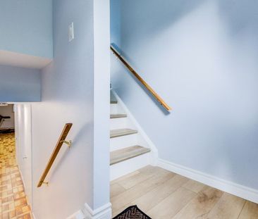 For Lease - 15 Tuna Court, Hamilton, Ontario - Photo 2