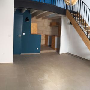 Arles centre au 1er étage studio de 33m² plus mezzanine, - Photo 2