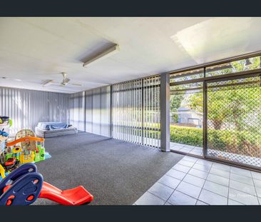 Family Home - Photo 2