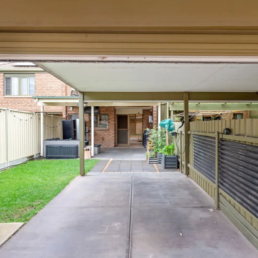 “Beautifully presented 3 bedroom home” - Photo 1