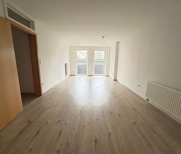 Charmante 3-Zimmer Wohnung mit offener Küche und Bad mit Wanne in H... - Photo 2