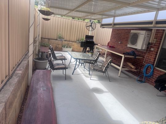 Byford - Photo 1