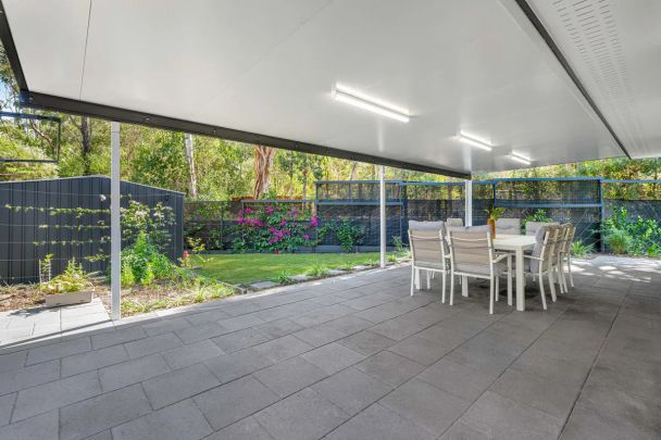 Spacious Single-Level Home By The Bay - Photo 1