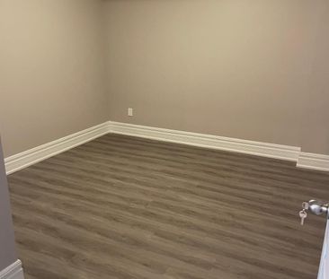 For Lease - 22 Boone Crescent, Vaughan, Ontario - Photo 2